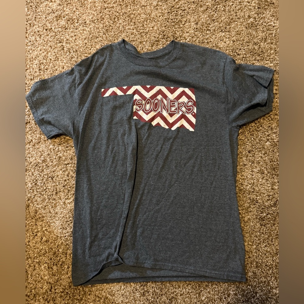 Gray Sooners Graphic T-Shirt